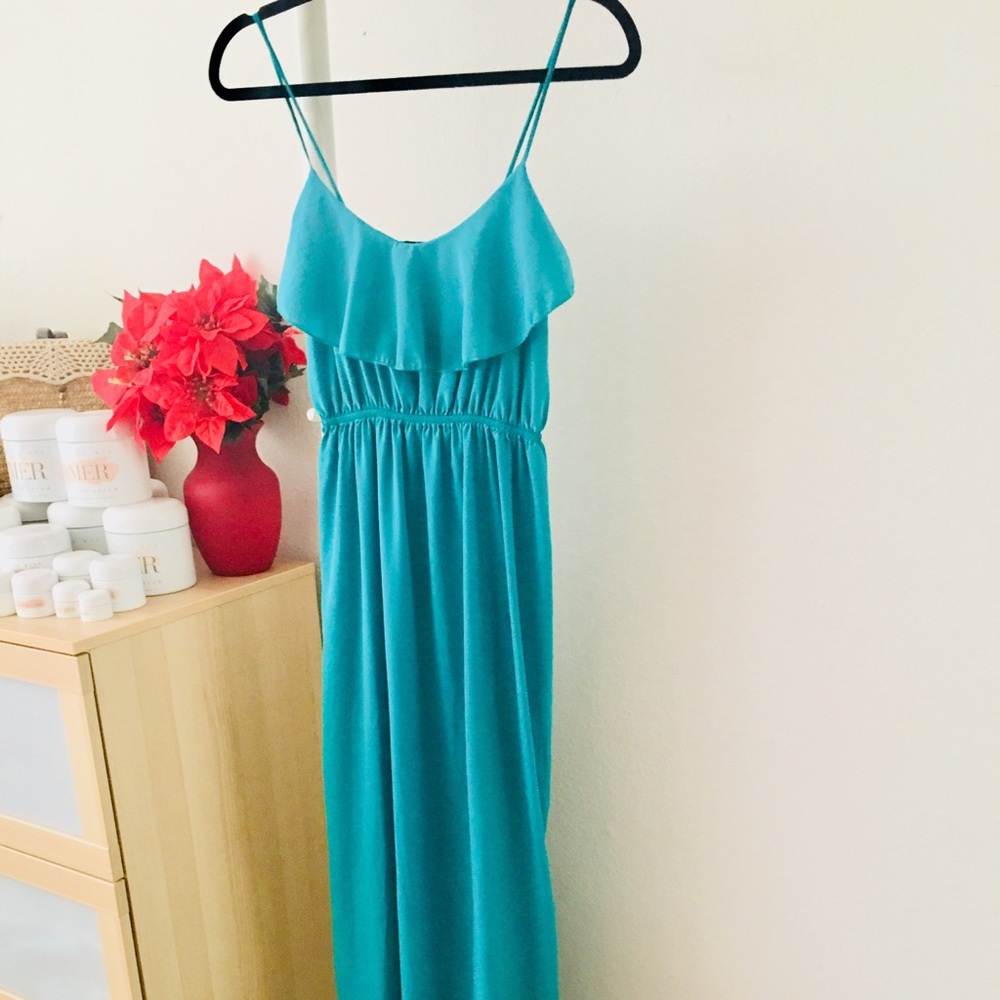 ☘️ Beautiful long dress 👗 Soft and comfortable ☘️